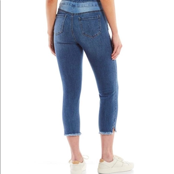Westbound - The high rise fit crop jeans (NWT) - Picture 2 of 3